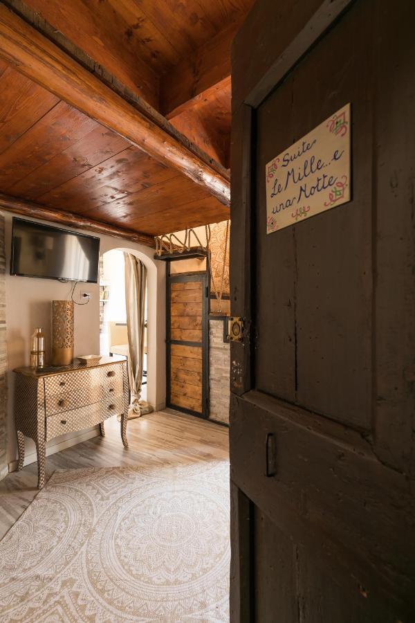 Opera Suites - Le Mille E Una Notte Calcata Exterior foto