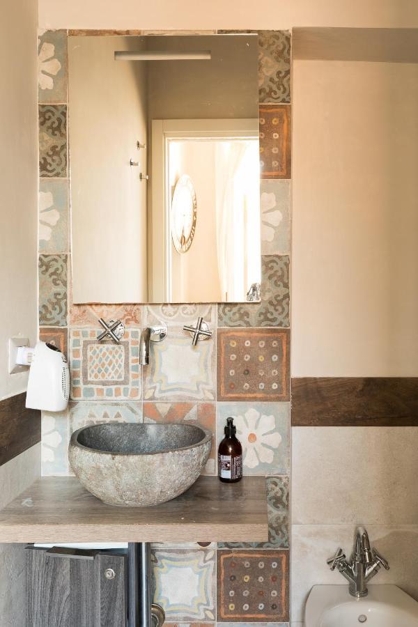 Opera Suites - Le Mille E Una Notte Calcata Exterior foto