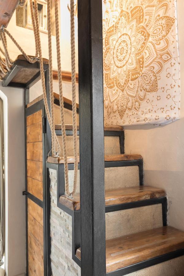 Opera Suites - Le Mille E Una Notte Calcata Exterior foto
