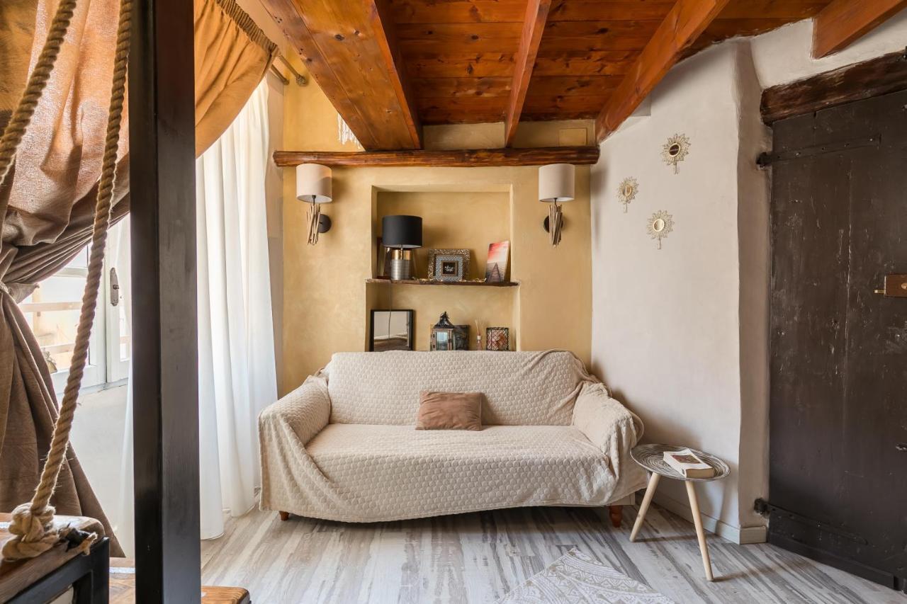 Opera Suites - Le Mille E Una Notte Calcata Exterior foto